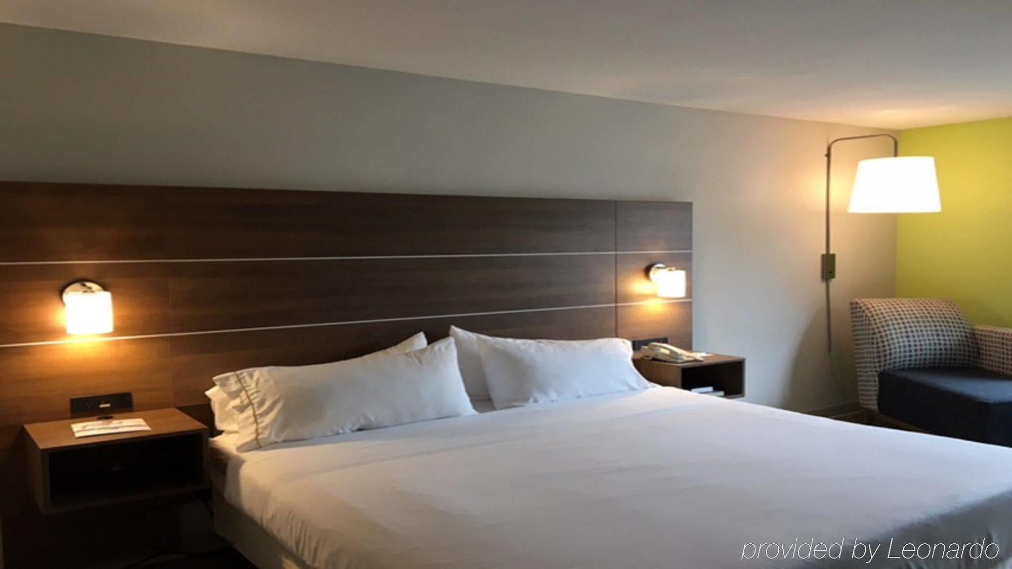 Holiday Inn Express North Tyler Eksteriør billede