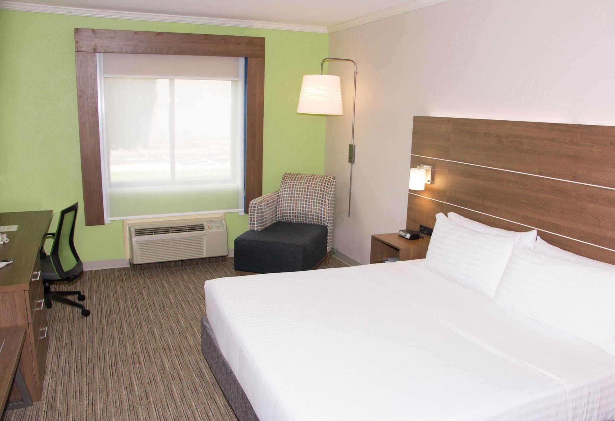 Holiday Inn Express North Tyler Eksteriør billede