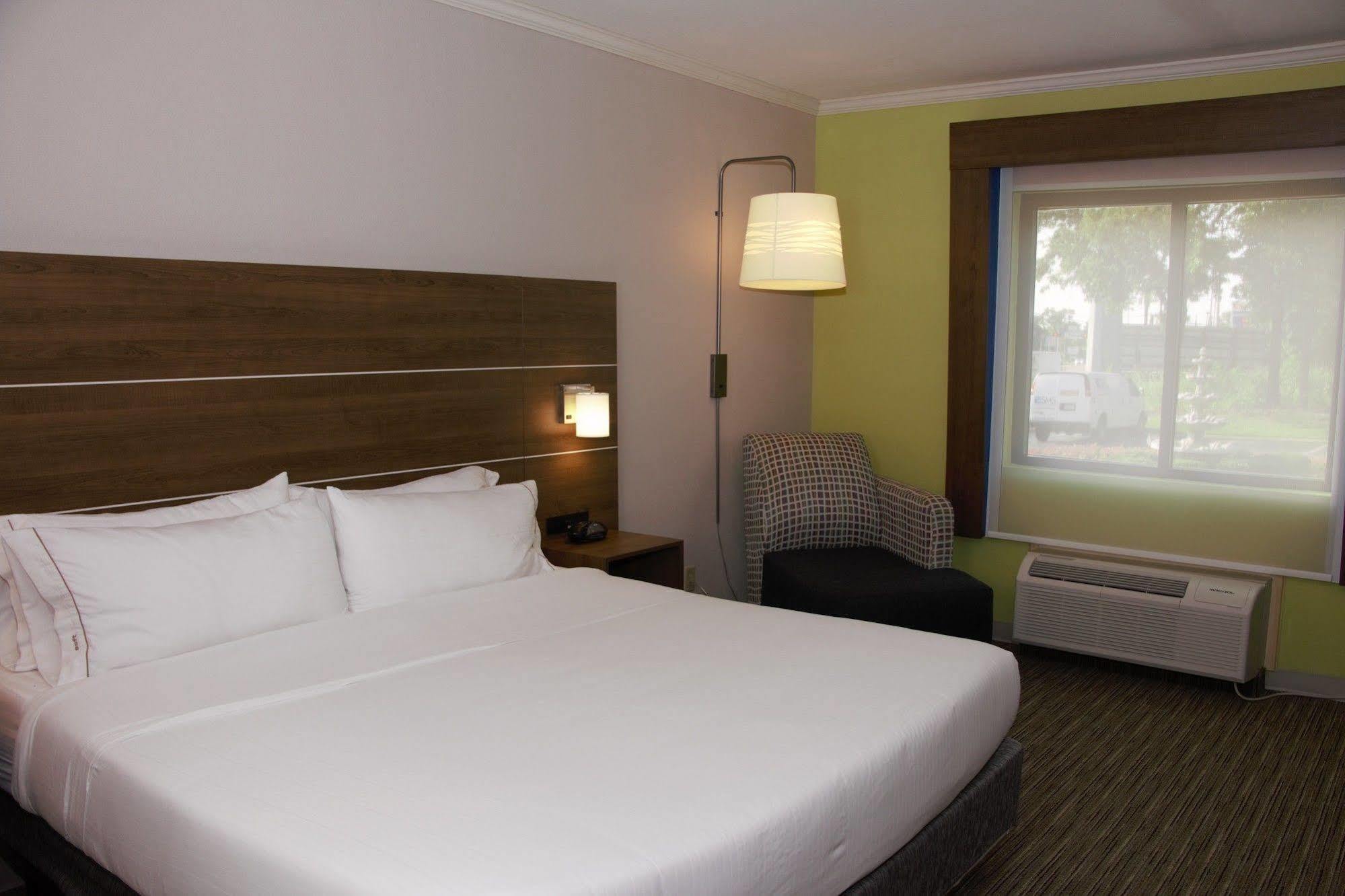 Holiday Inn Express North Tyler Eksteriør billede