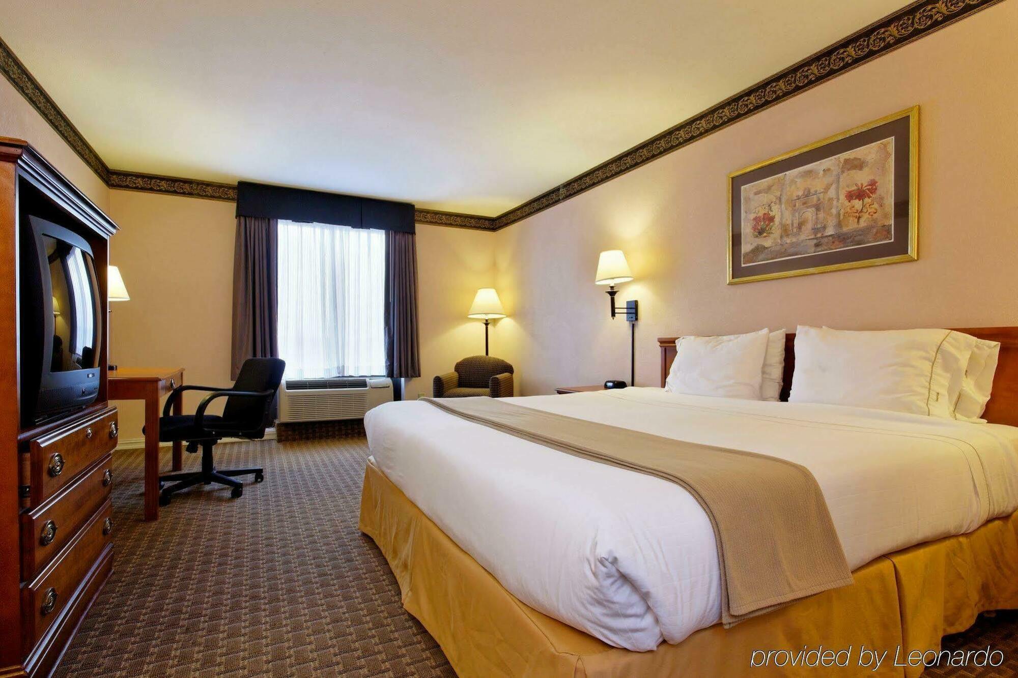 Holiday Inn Express North Tyler Eksteriør billede