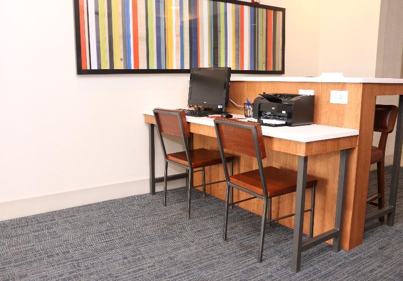 Holiday Inn Express North Tyler Eksteriør billede
